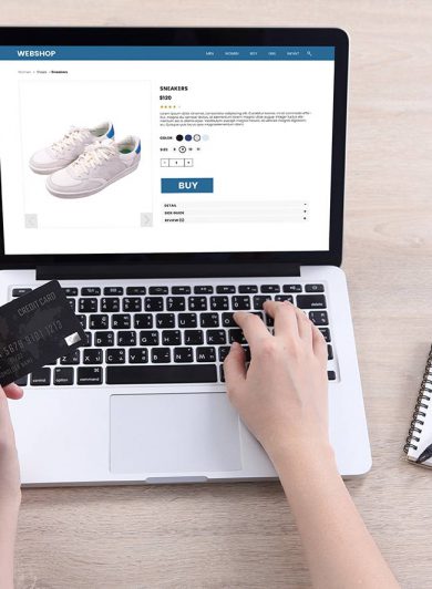 E-handel, webbshop visas på laptop
